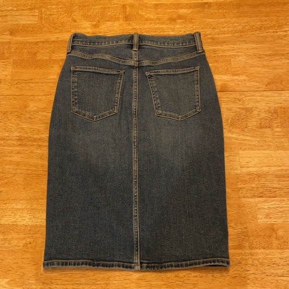Gap Jean skirt - Picture 2 of 3